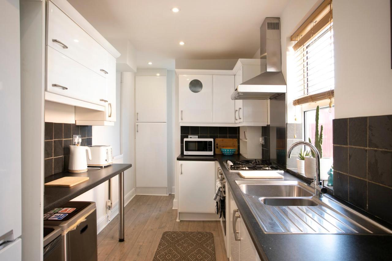 Spring Villa Leicester Zewnętrze zdjęcie