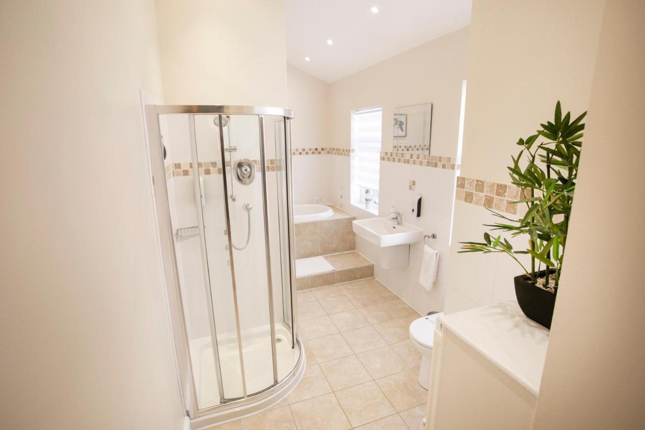 Spring Villa Leicester Zewnętrze zdjęcie